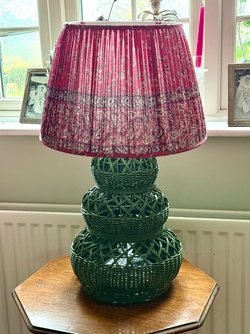 Forest green basket weave rattan lamp 20”