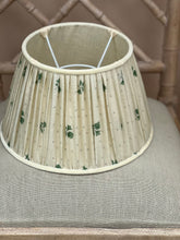 Load image into Gallery viewer, Gorgeous decor babares linen lampshade 12”