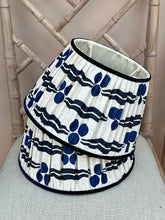 Load image into Gallery viewer, Ottoline linen lampshade 12”