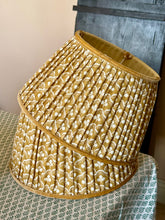 Load image into Gallery viewer, Gaston Danielle linen lampshade 12”