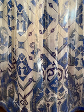 Load image into Gallery viewer, Divine vintage blue silk sari daisy shade 18”