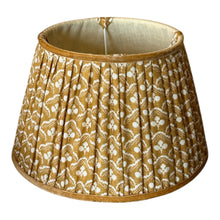 Load image into Gallery viewer, Gaston Danielle linen lampshade 12”