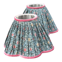 Load image into Gallery viewer, Robert Kime linen daisy shade 10”
