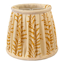 Load image into Gallery viewer, A pair of Soane scrolling fern c clip shades 6”