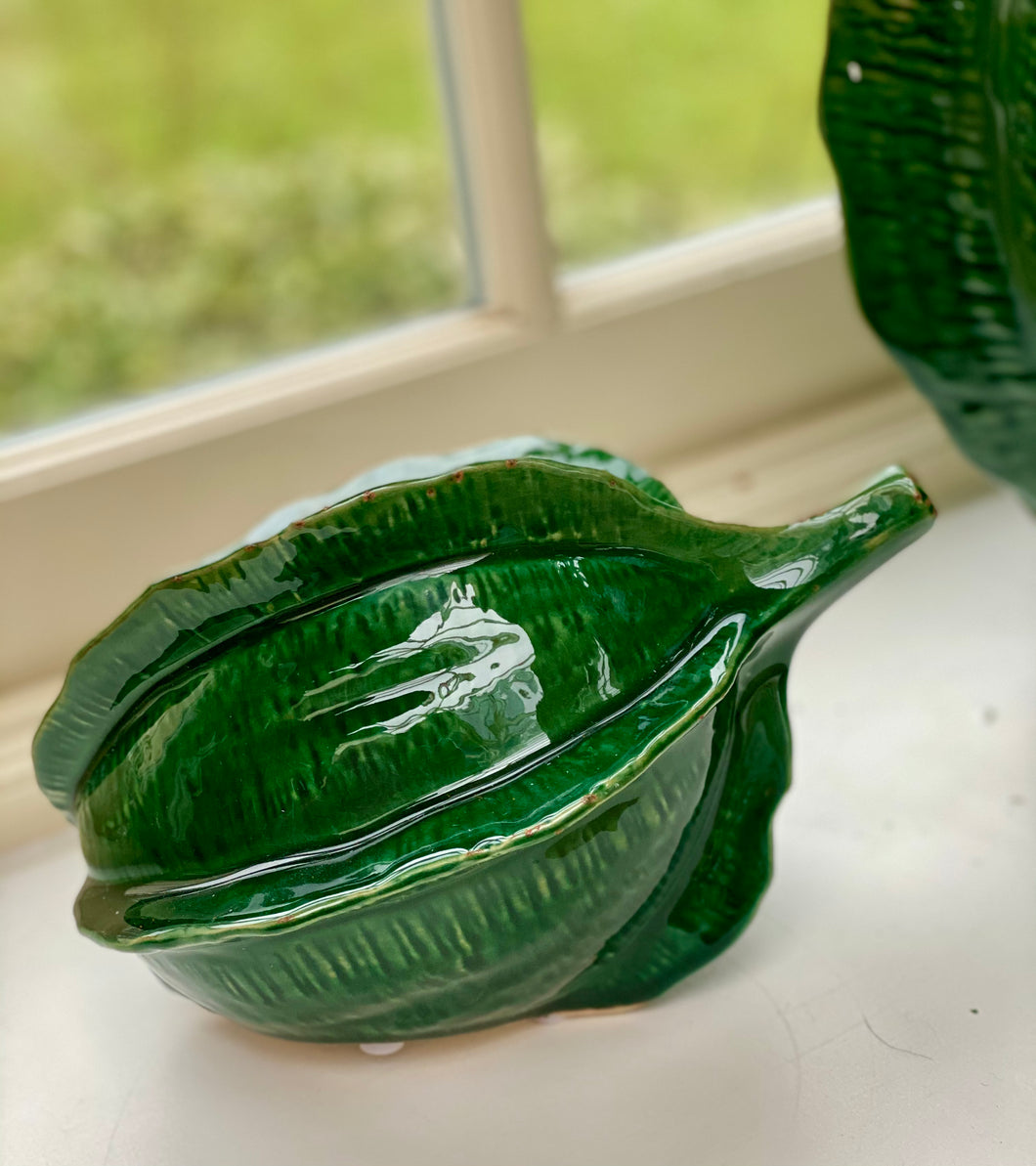 Green ceramic coco pod